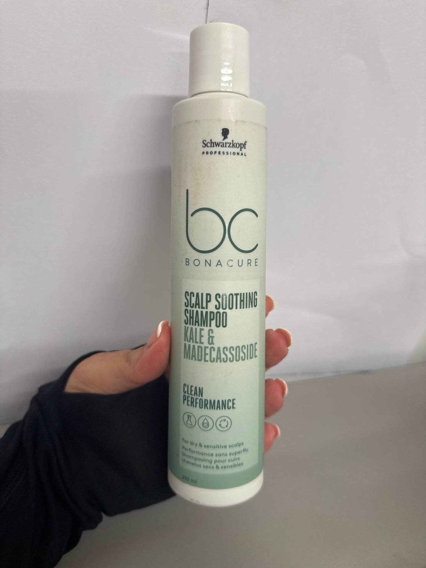 Schwarzkopf Professional Bonacure Soothing Shampoo - 250ml