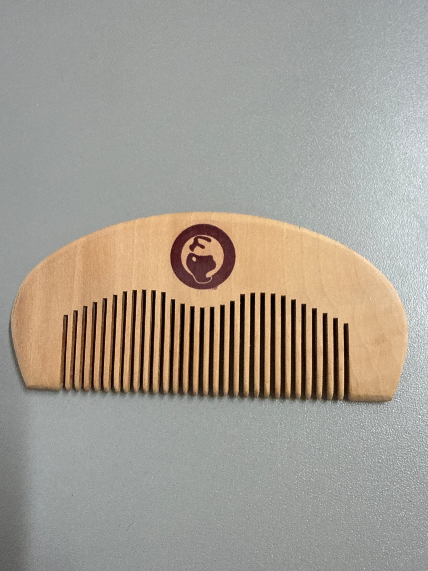 Bulldog beard comb