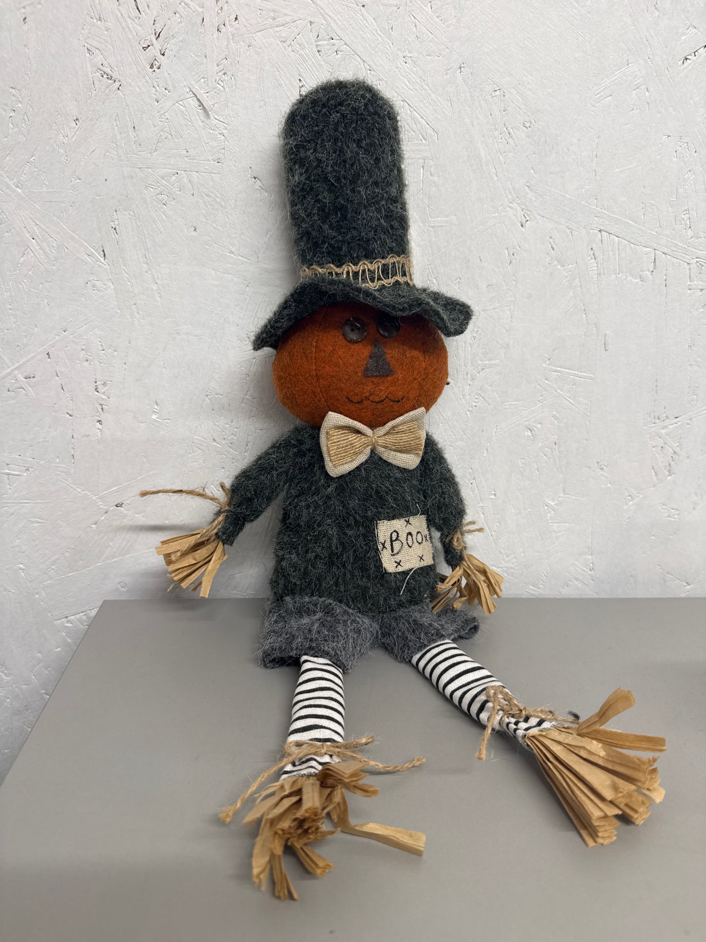 Sit down Pumpkin Head Scarecrow