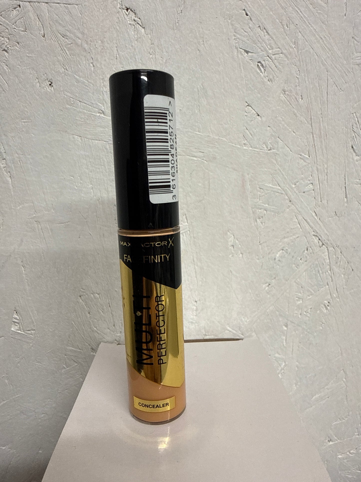 Max Factor Facefinity Multi-Perfector Concealer - Shade: 6N