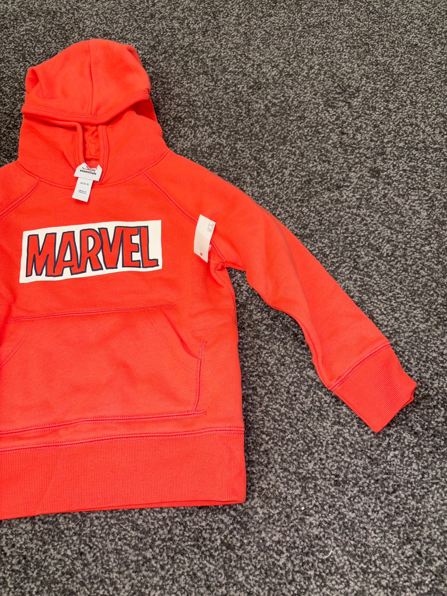 Amazon Essentials x Marvel Girls Fleece Hoodie