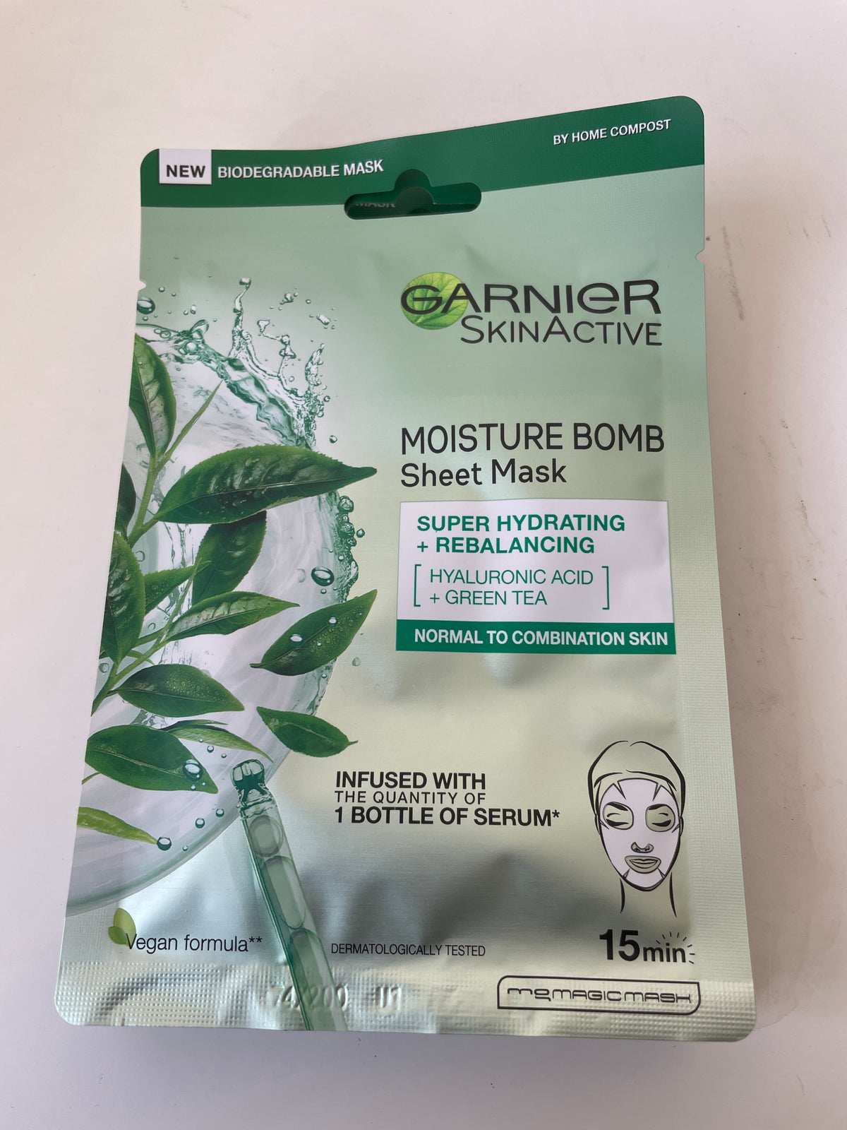 Garnier - Moisture Bomb Sheet Mask Green Normal To Combination Skin