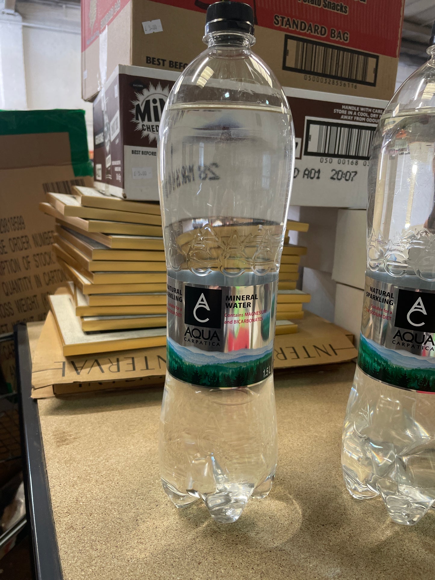 Natural sparkling mineral water - 1.5L