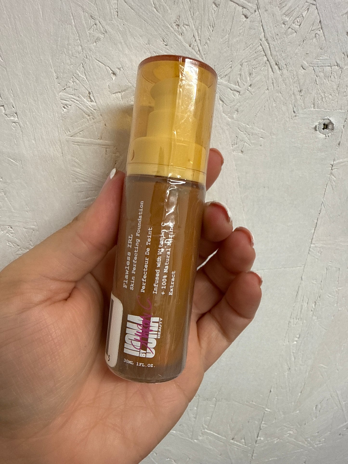 Ready for my close-up foundation - Shade: T1 Brown Sugar
