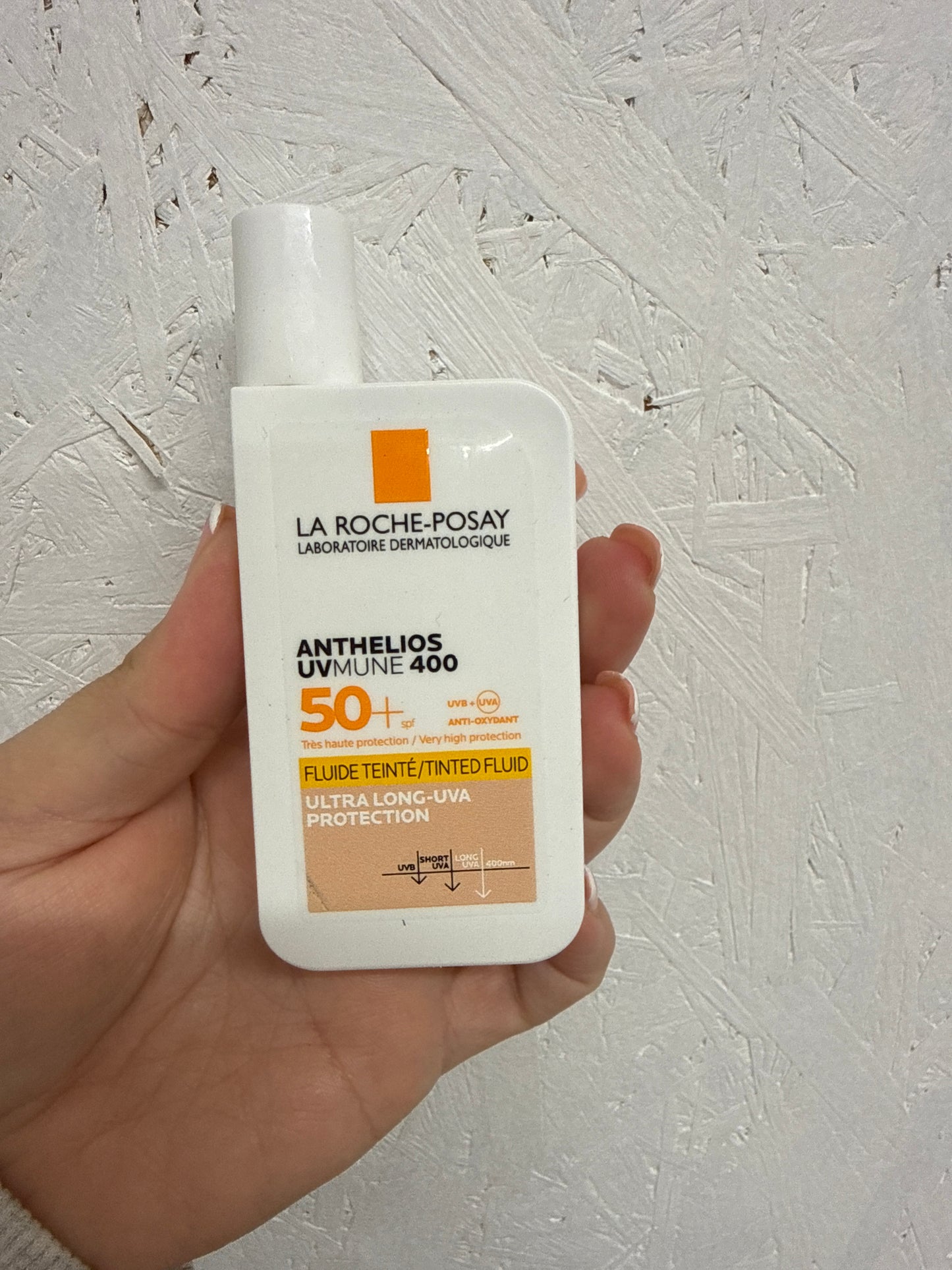 La Roche-Posay Anthelios UVMune 400 SPF50+ Tinted Fluid Sun Cream - 50ml *No box*