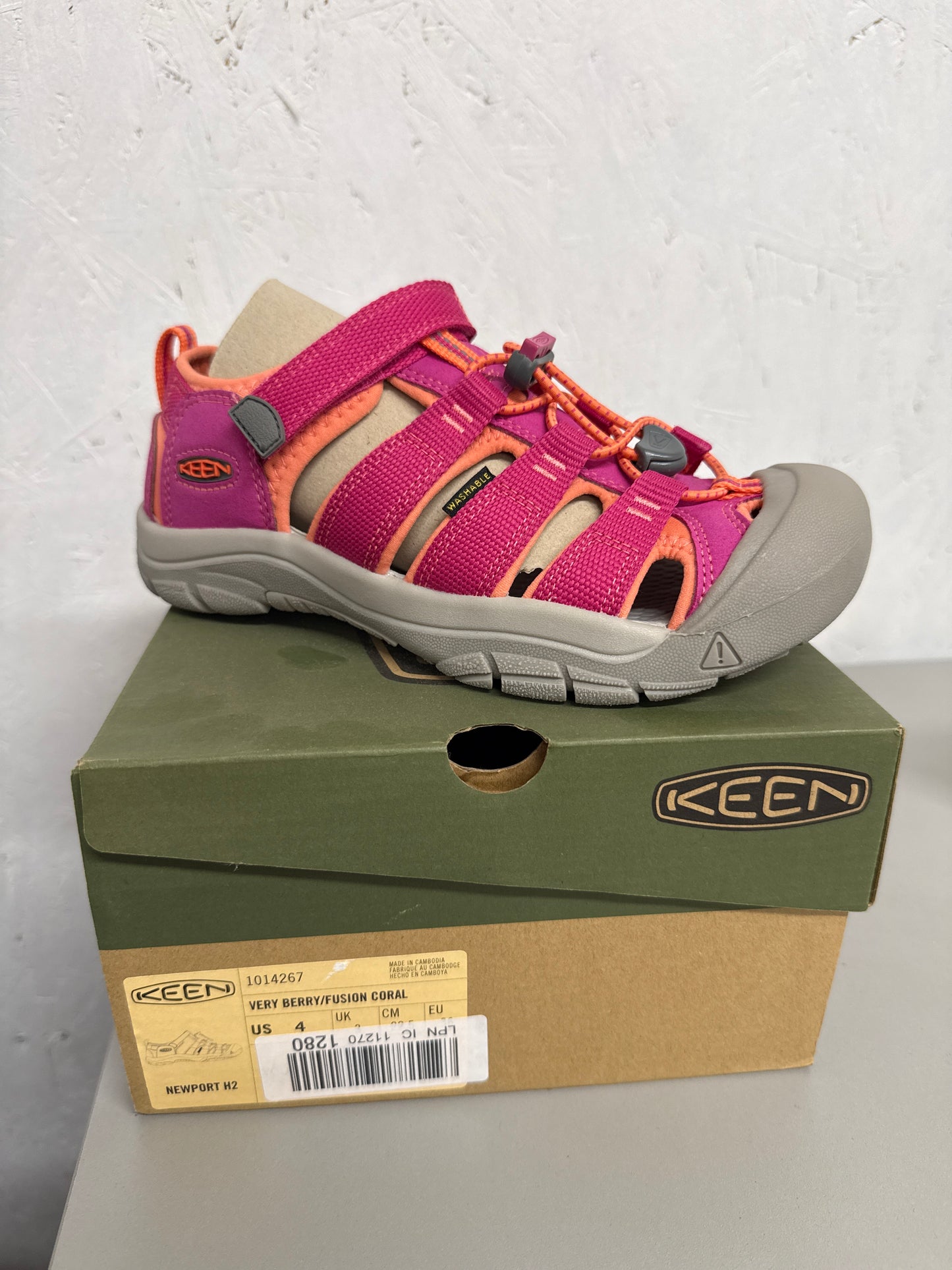 Keen - Newport H2 - Very Berry/Fusion Coral - Size: UK3