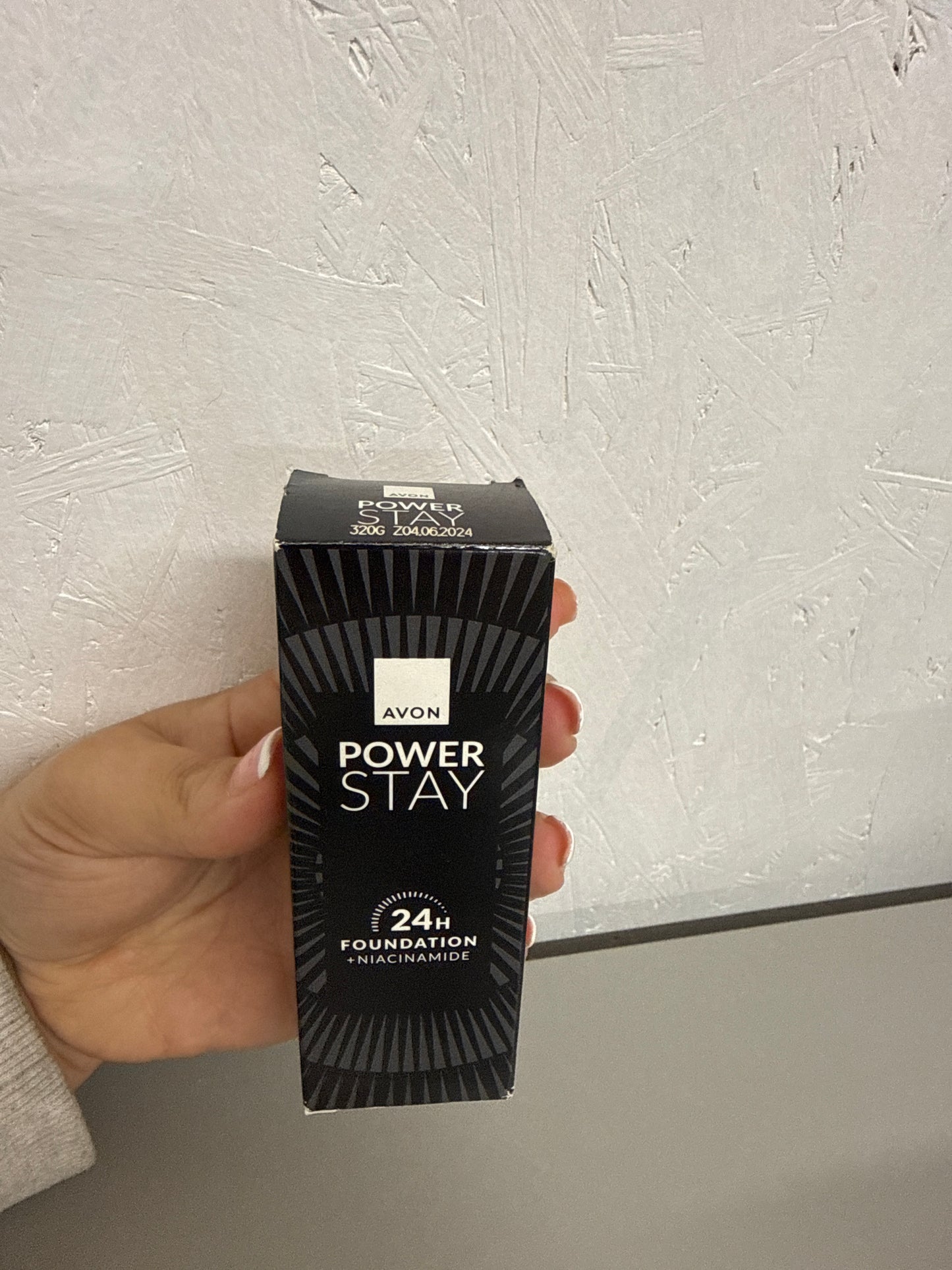 Avon - Power stay foundation - Shade: 320G Sun Beige