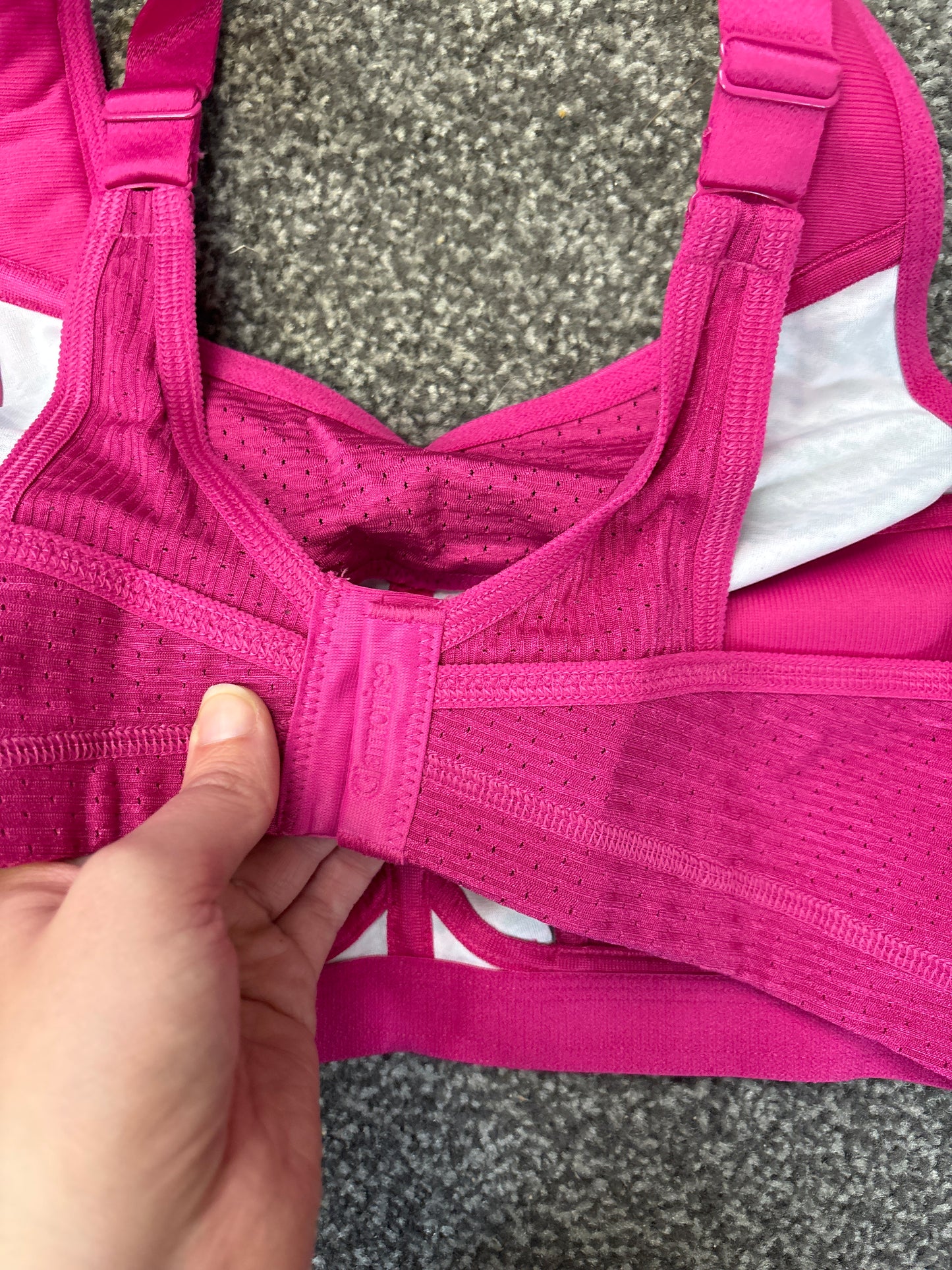 Glamorise Sport Elite Medium Impact 34C Bra Fuchsia Print
