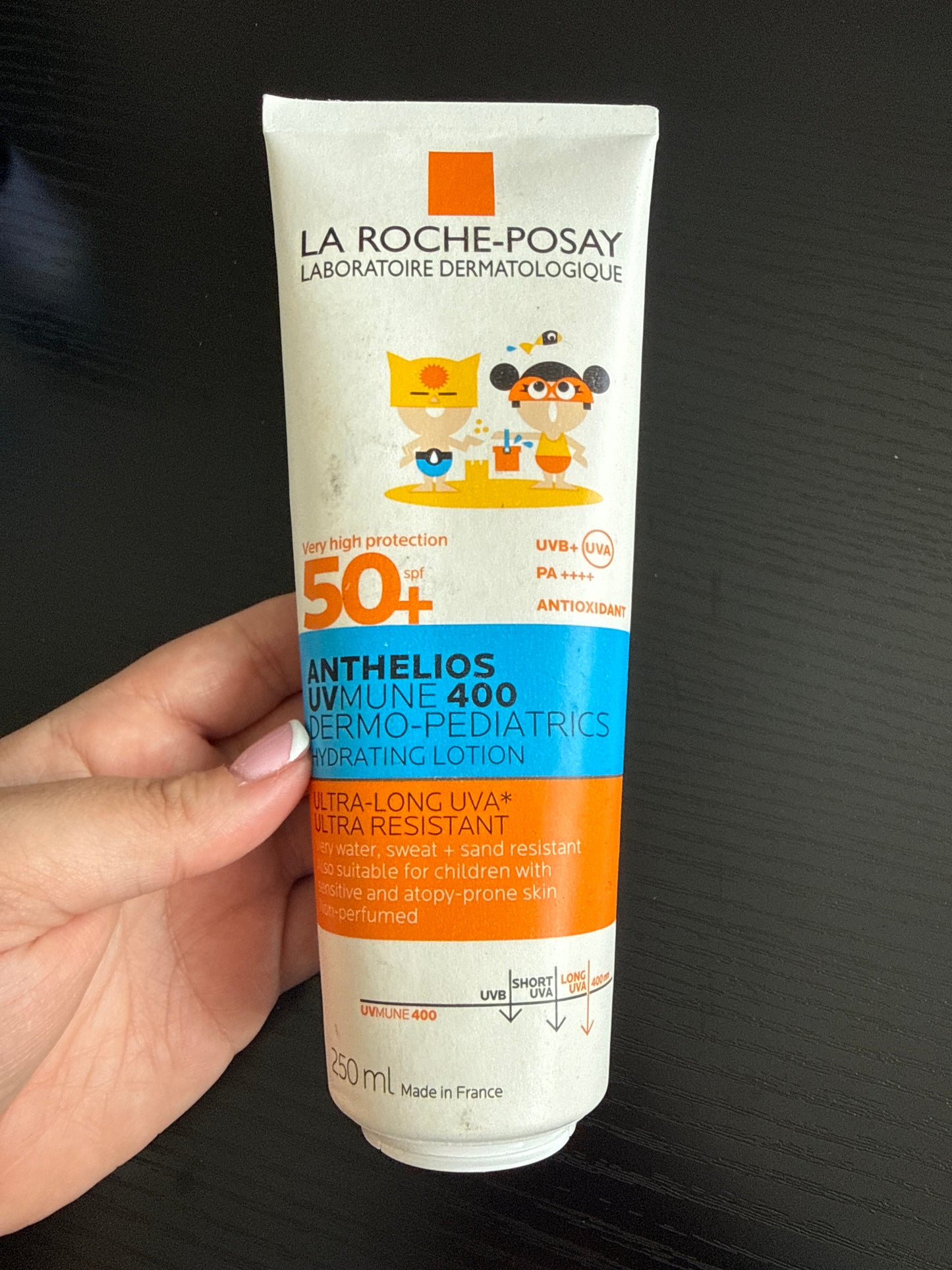 La Roche-Posay Anthelios UVMune 400 Dermo-Pediatrics Hydrating Lotion SPF50+ - 250ml