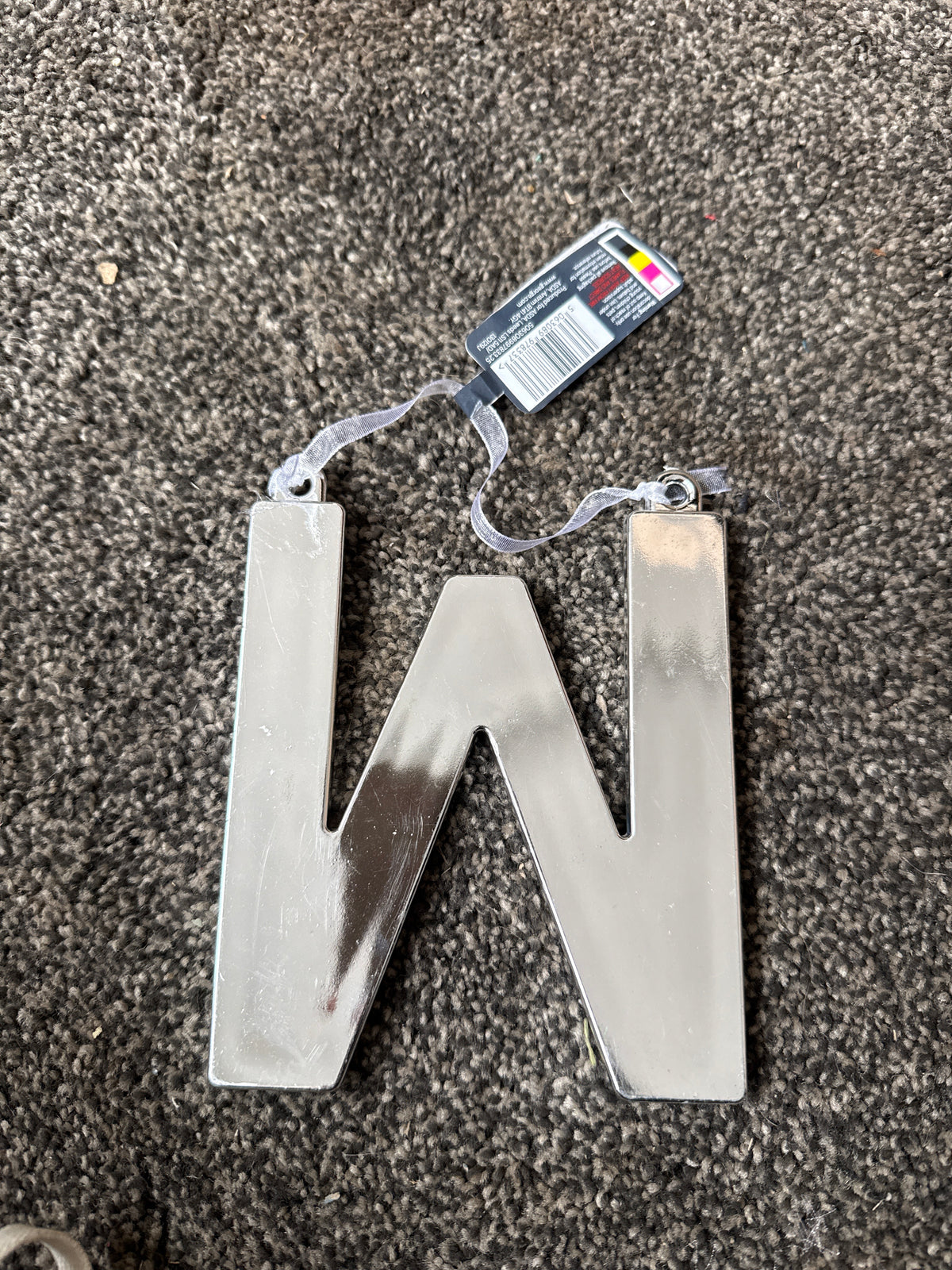 George Home Letter ‘W’ Hanging Bauble *Product does have imperfections*