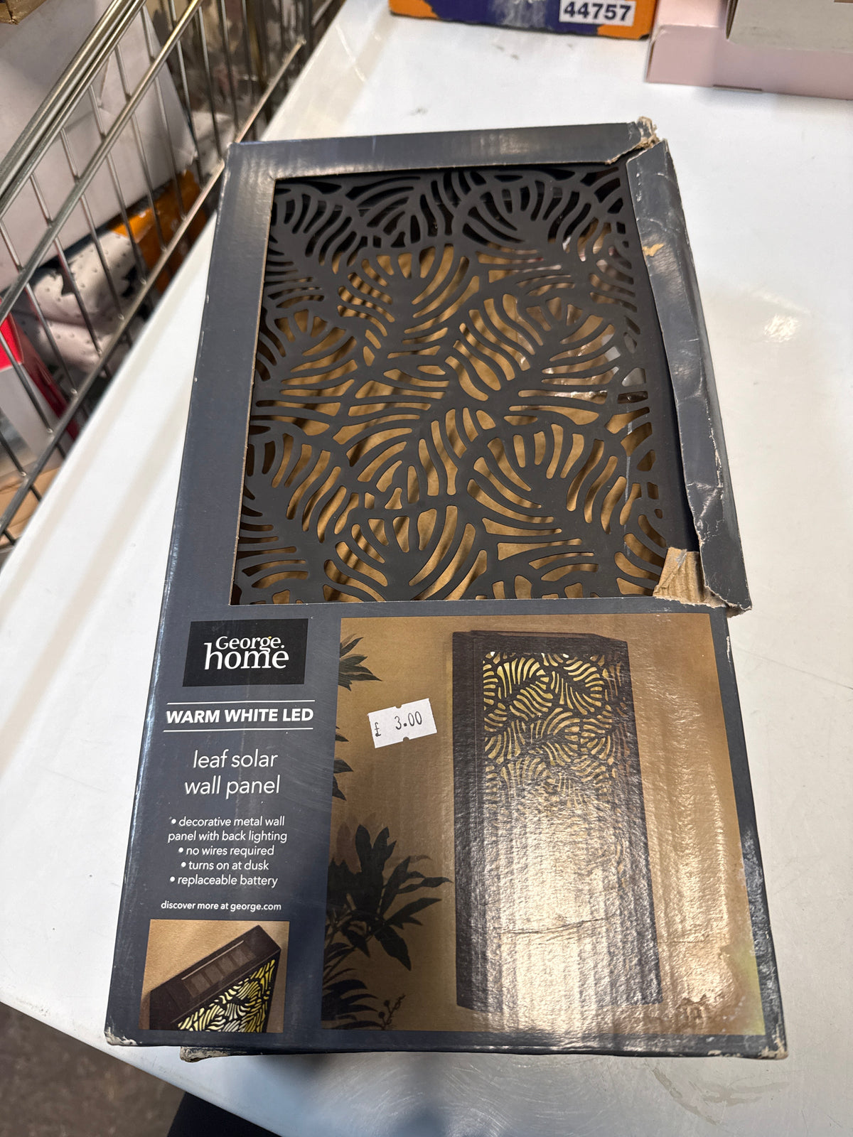 George Home - Leaf Solar Wall Panel