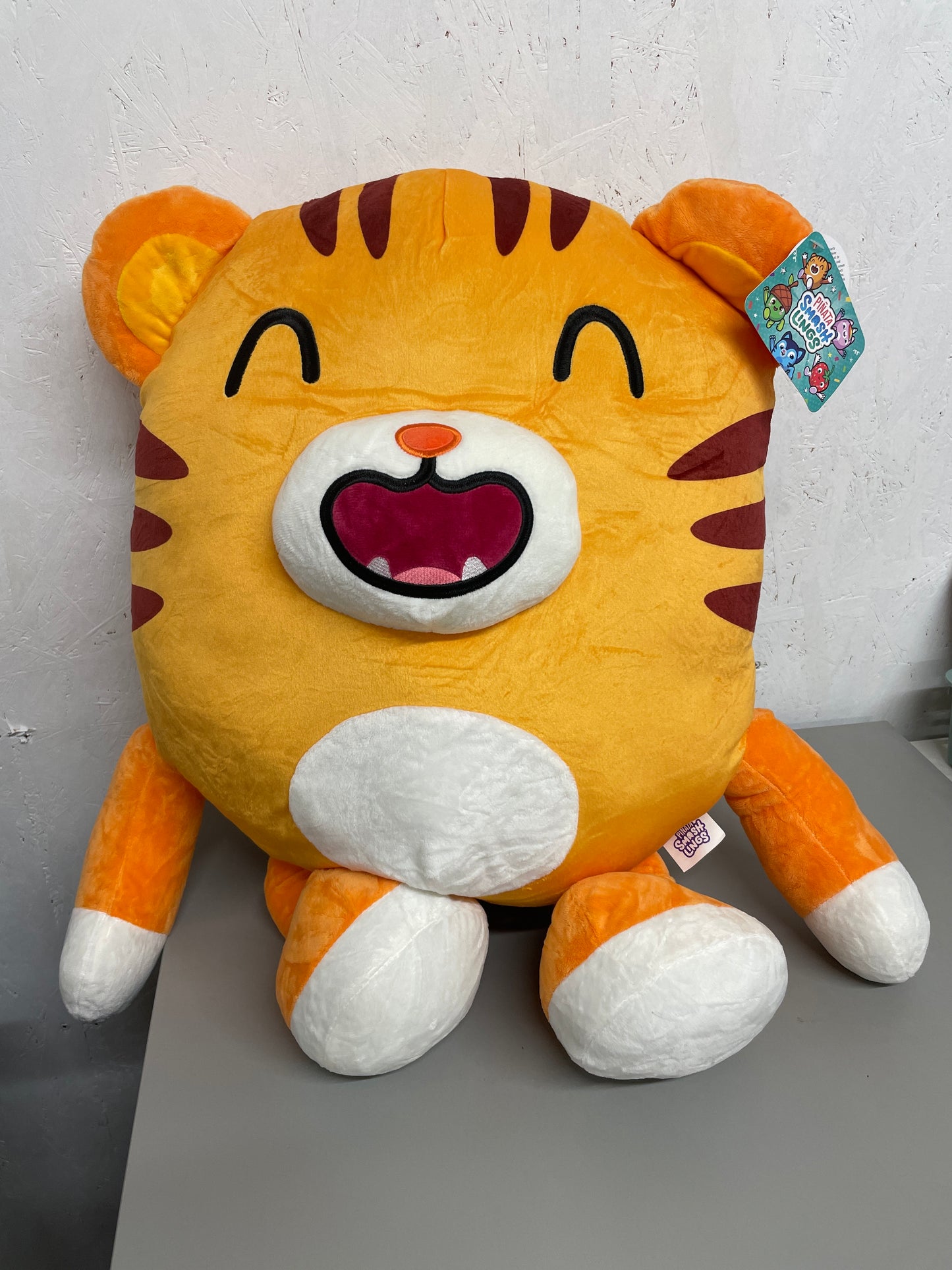 Piñata Smashlings Plush