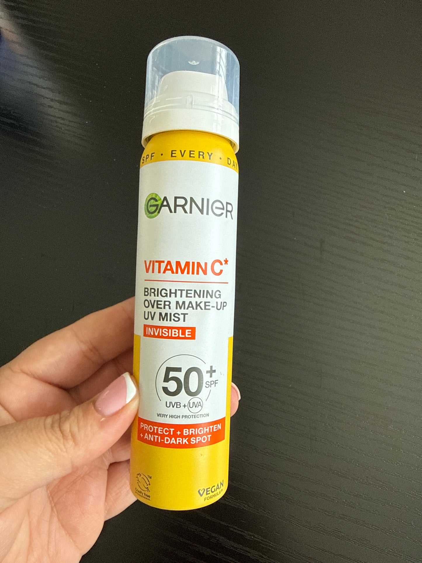 Garnier Vitamin C Brightening Over Make-Up UV Mist - 75ml