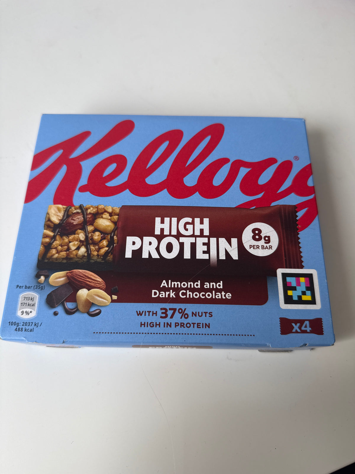Kellogs - Almond & Dark Chocolate Bars