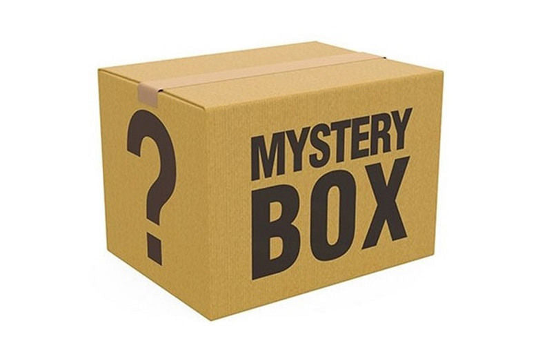MONTHLY SUBSCRIPTION BOX!