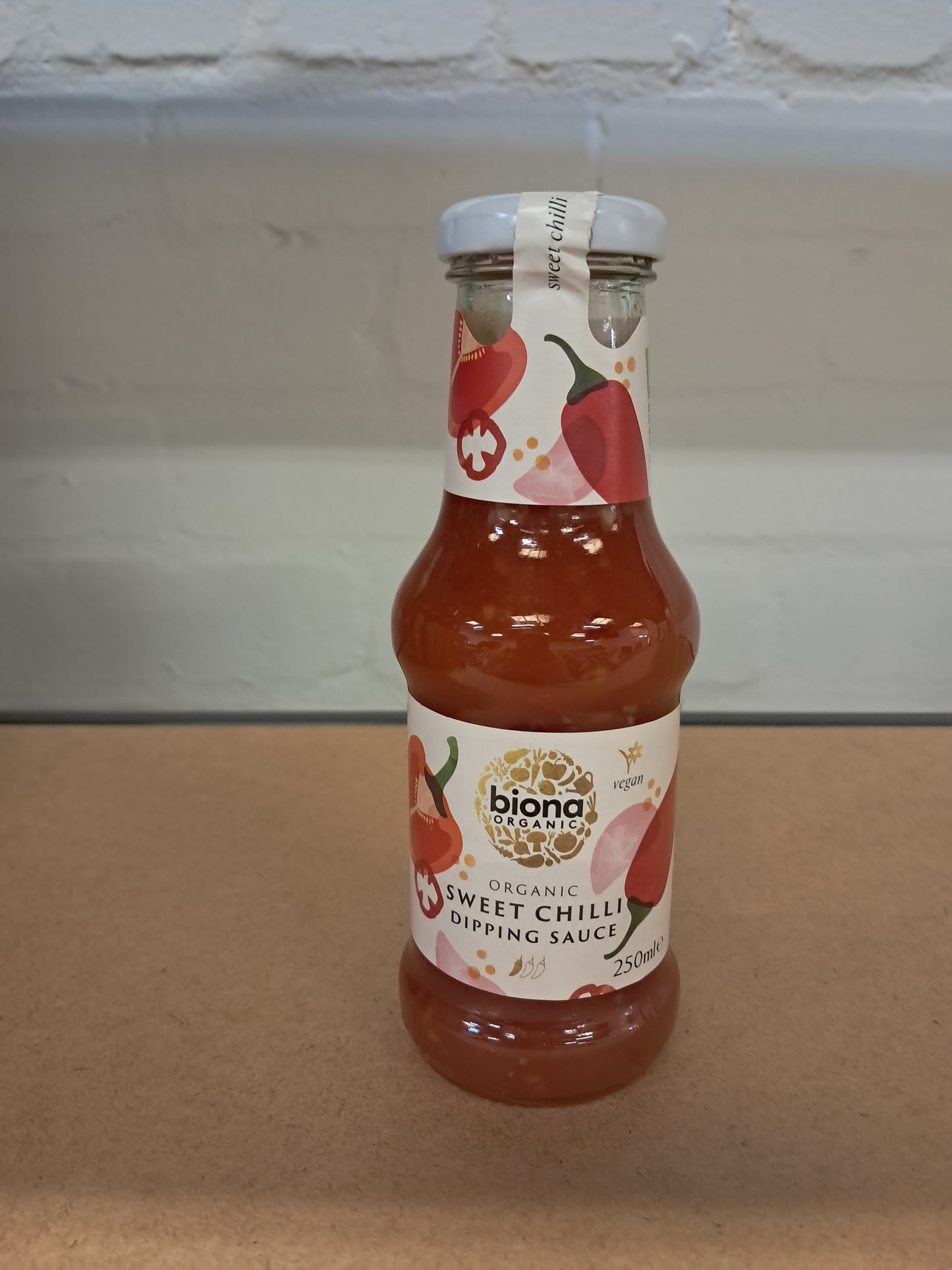 Biona organic sweet chilli dipping sauce