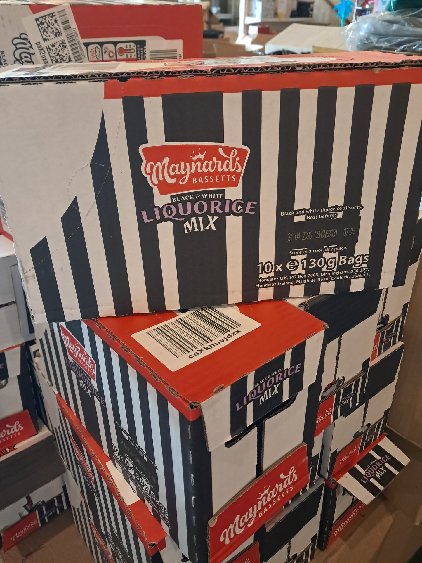 Maynards bassetts black and white liquorice mix 10 x 130g bags