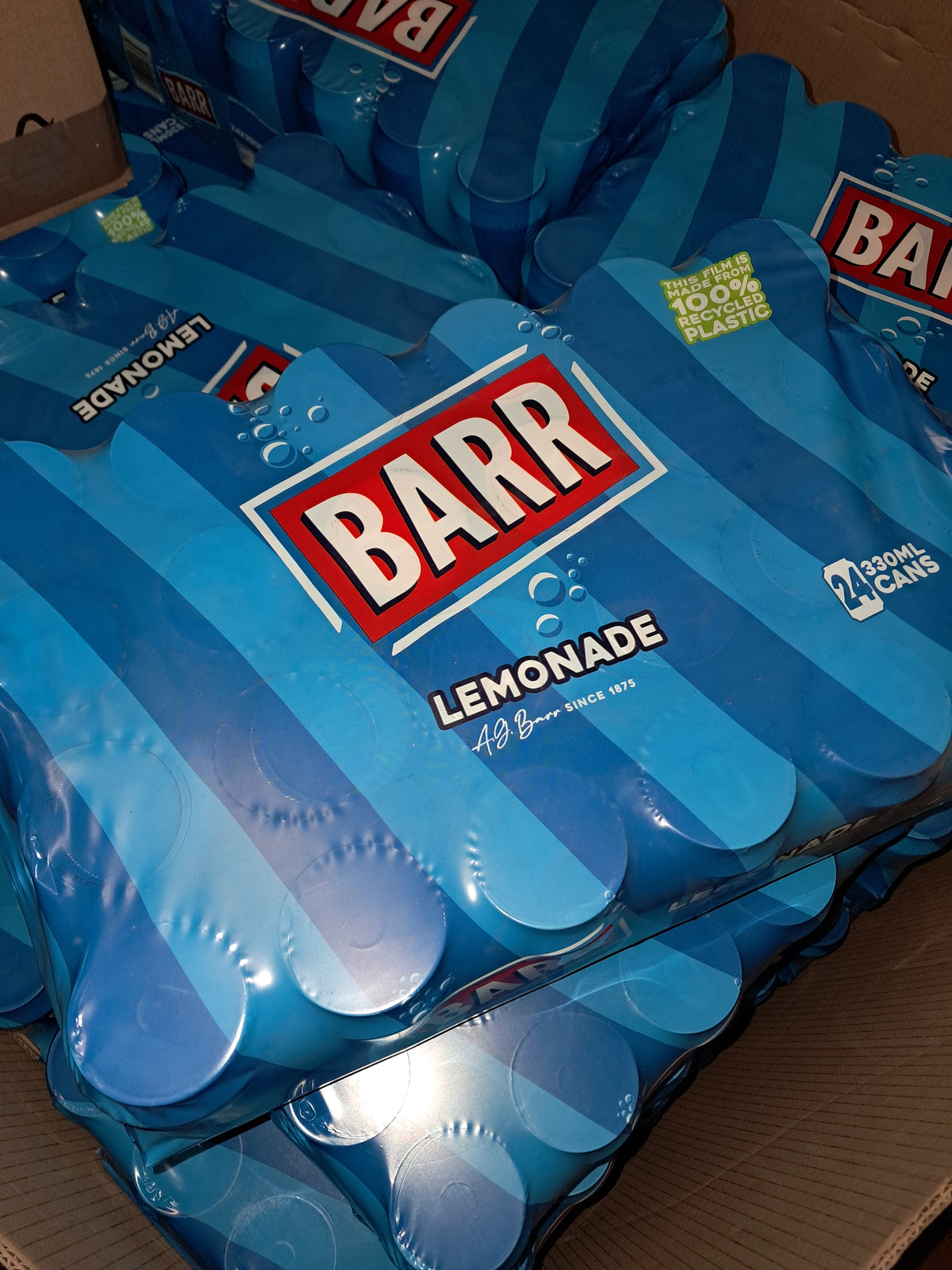 Barr lemonade cans