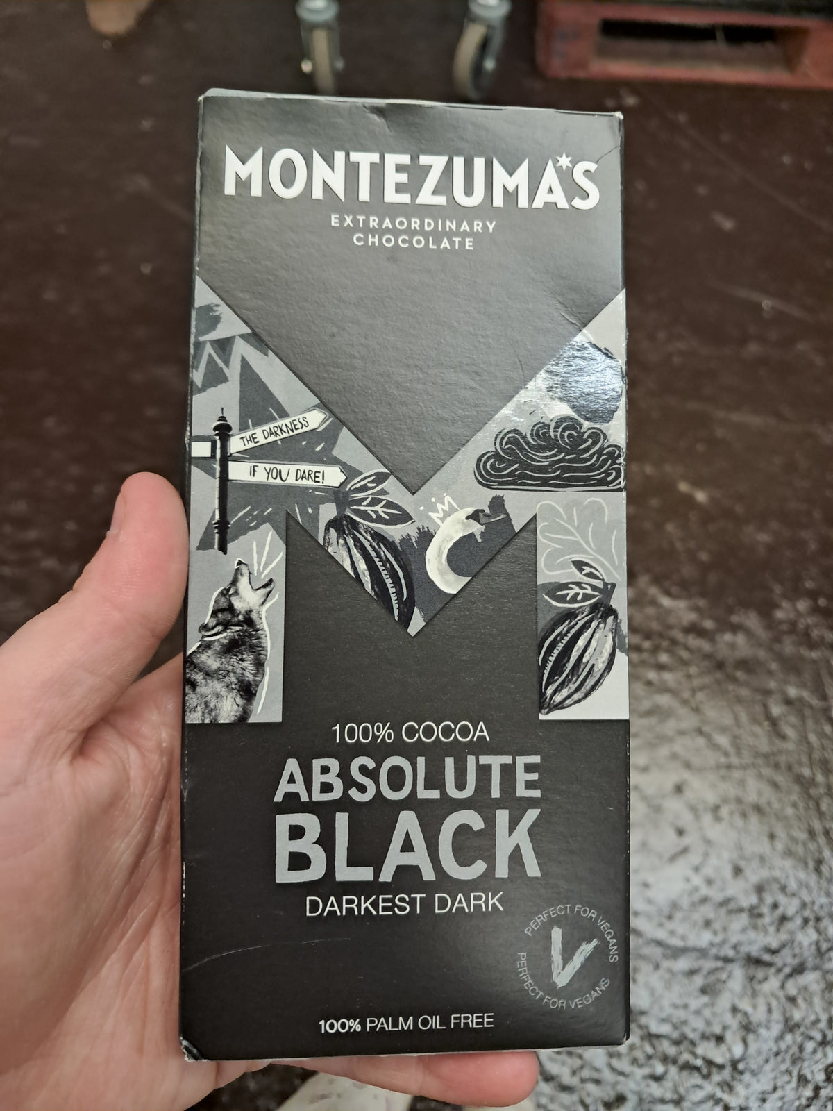 Montezumas absolute black - Darkest Dark