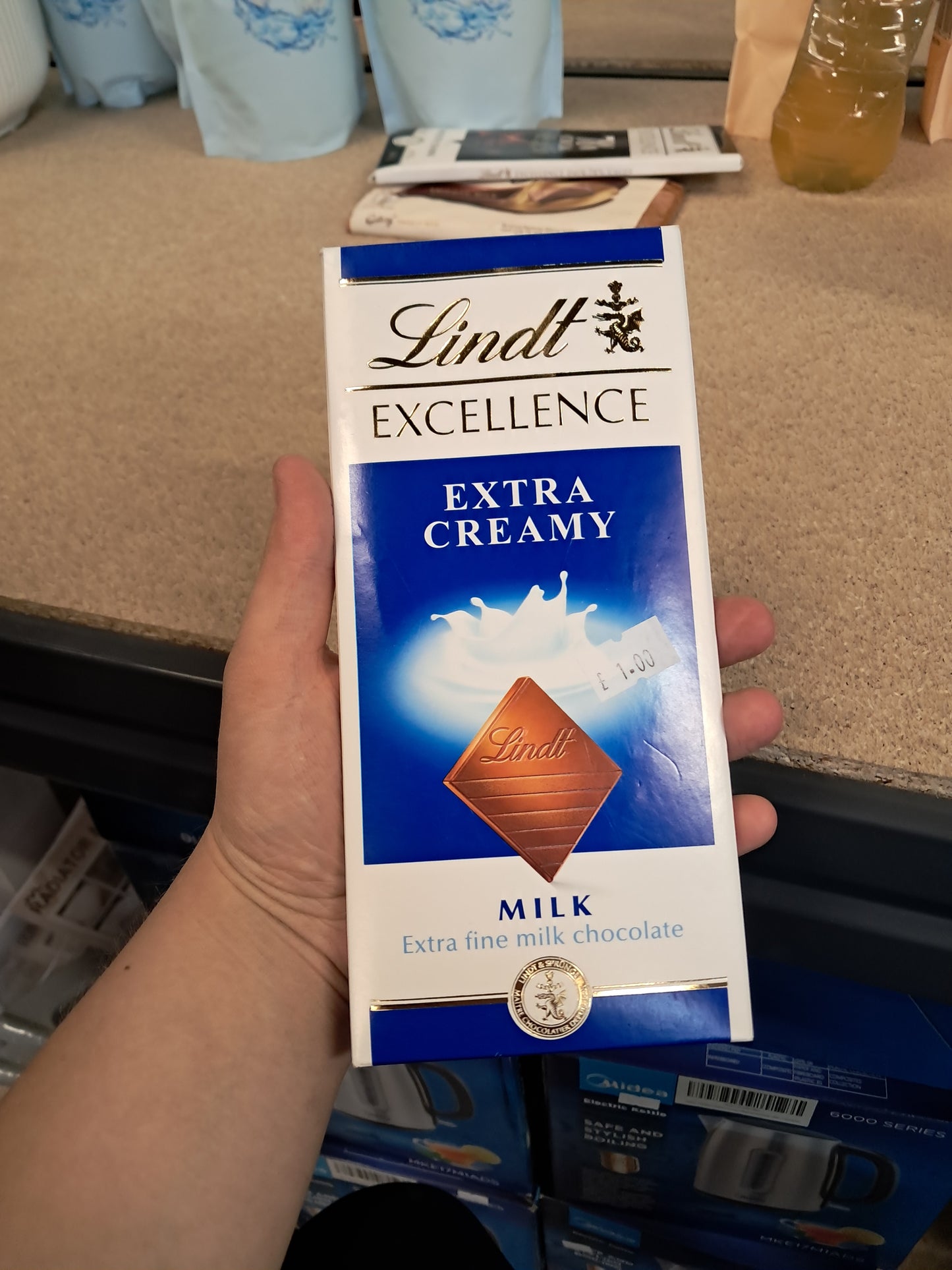 Lindt Excellence Extra Creamy Milk Chocolate