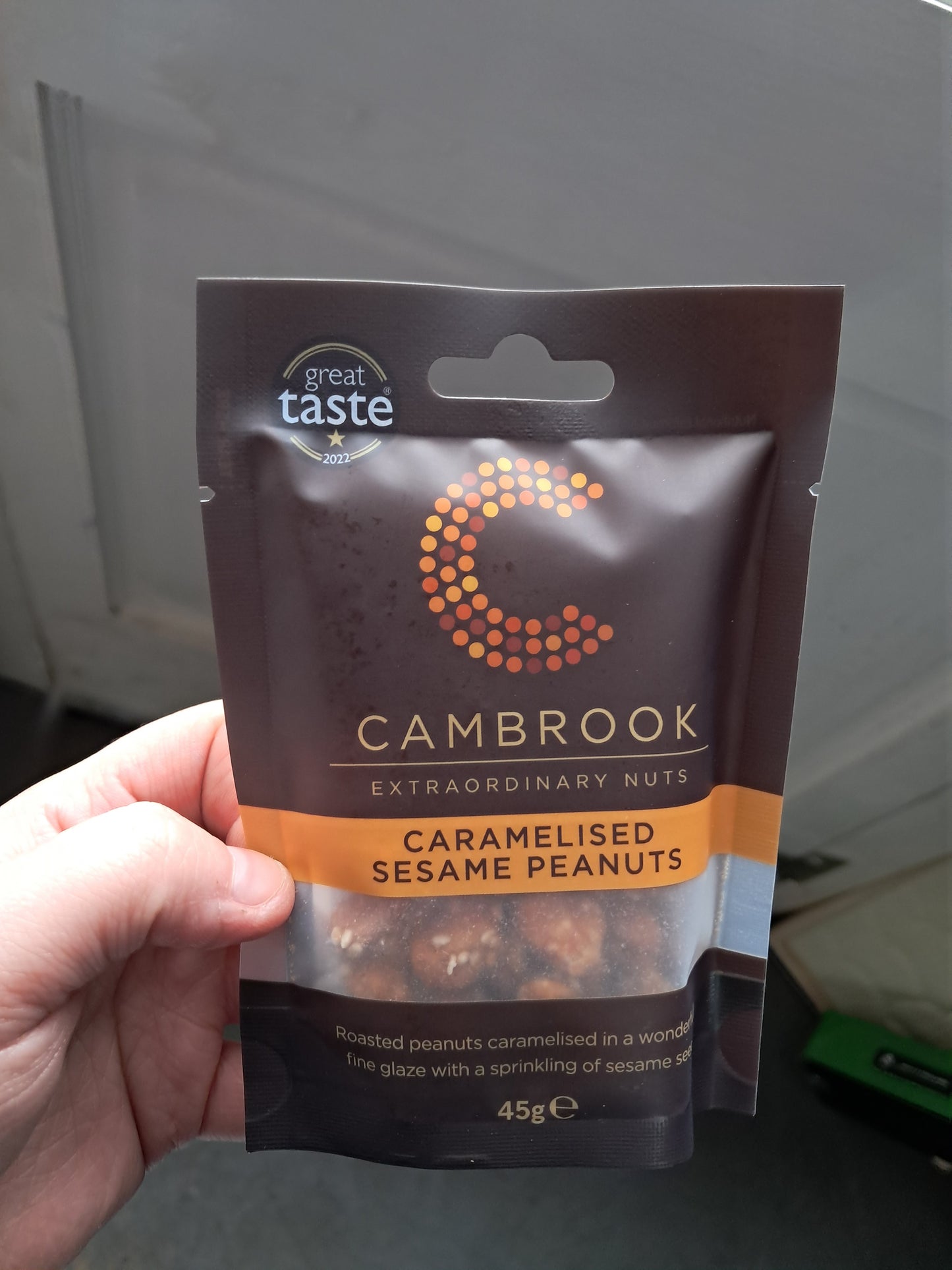45g cambrook caramelised sesame peanuts