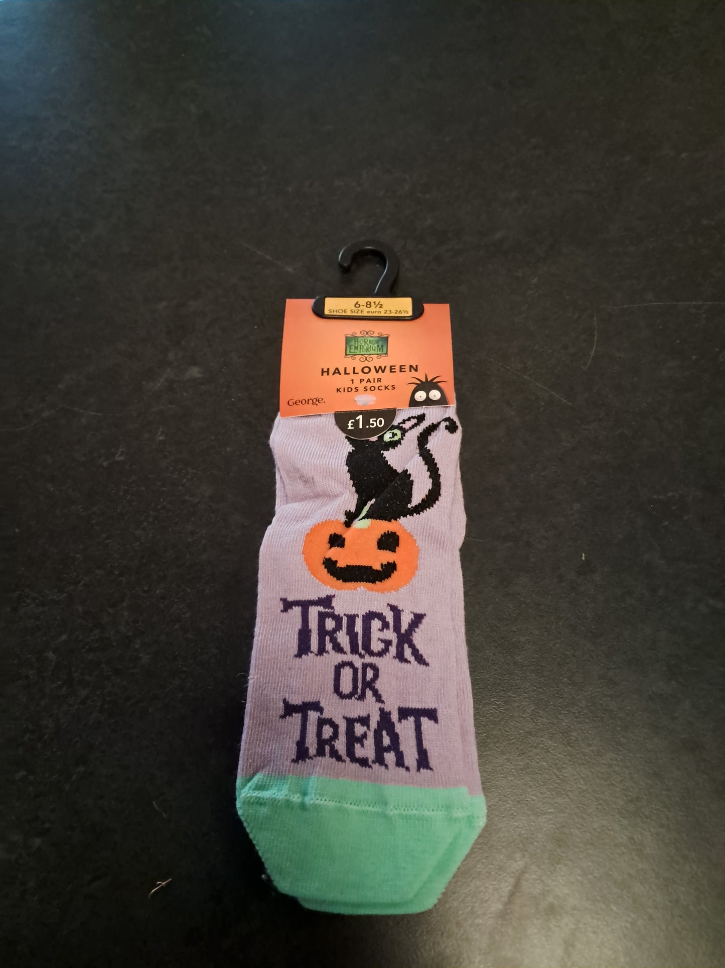 Halloween kids socks size 6-8 1/2