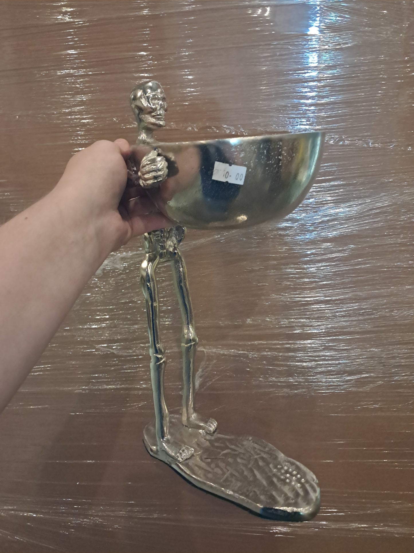 Metal skeleton treat bowl free standing (small bowl)