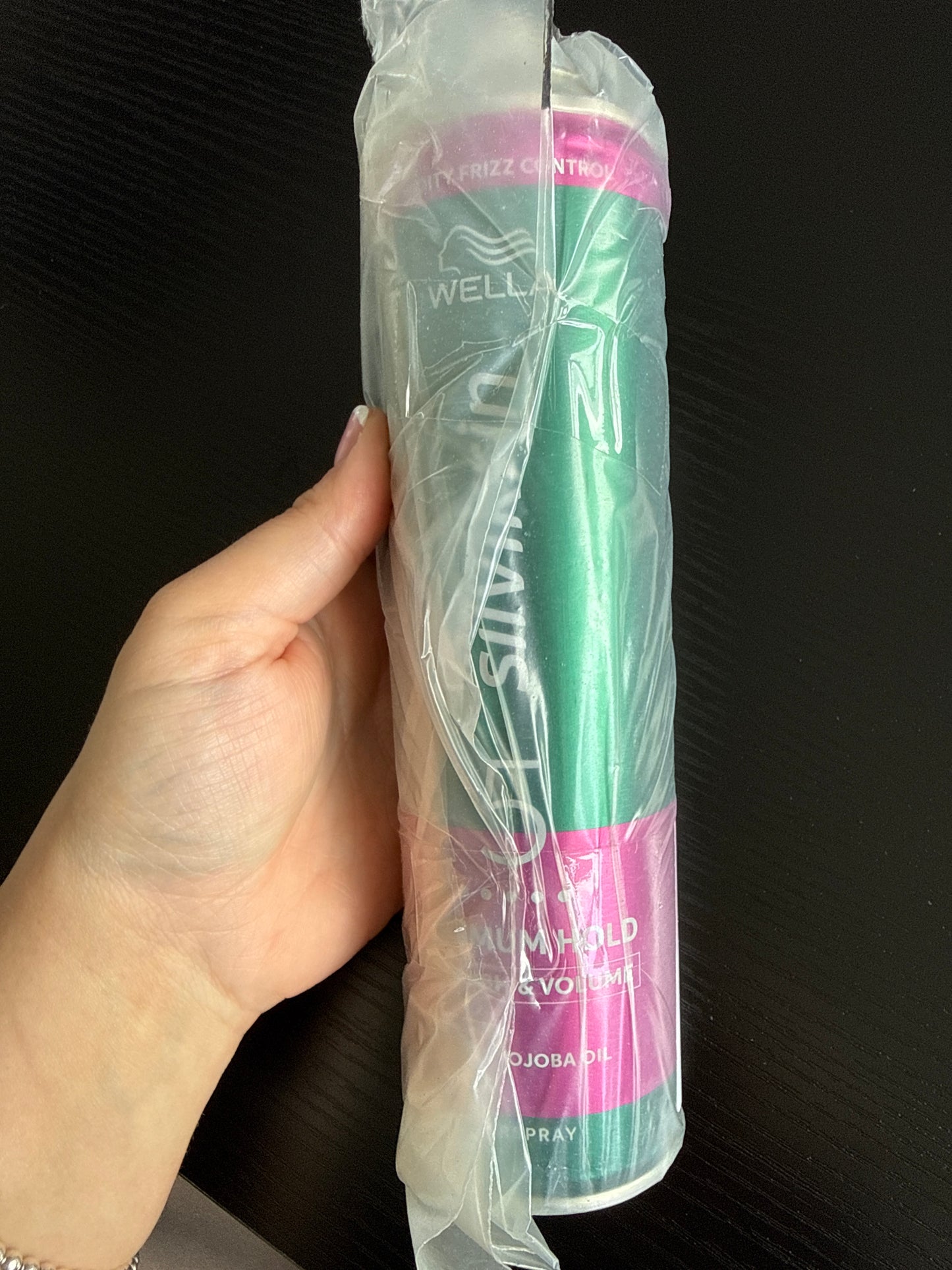 Wella Silvikrin Maximum Hold Hairspray - 400ml