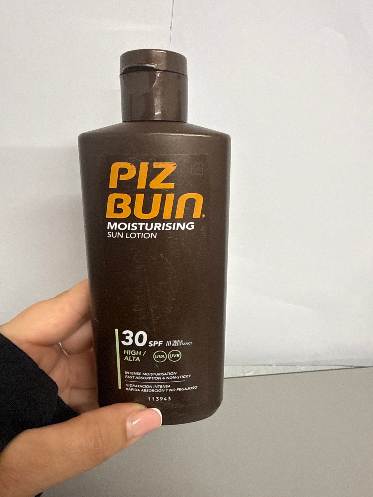 Piz Buin Moisturising Sun Lotion SPF 30 - 200ml