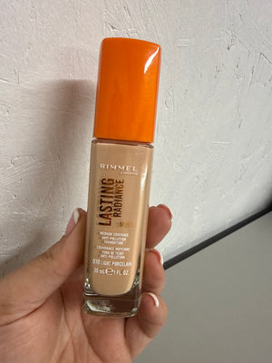 Rimmel Lasting Radiance Medium Coverage Anti Pollution Foundation SPF 25 - Shade: 010 Light Porcelain