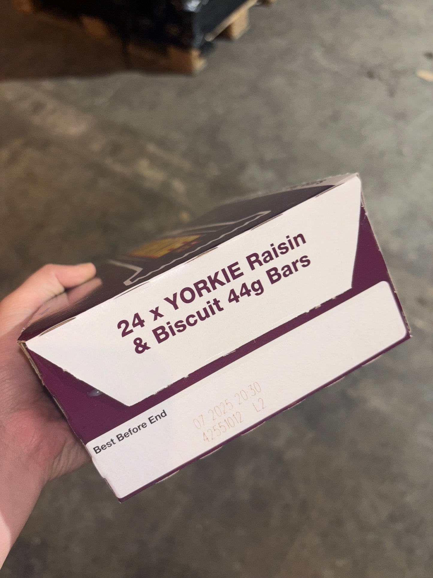 Yorkie Raisin & Biscuit x 24