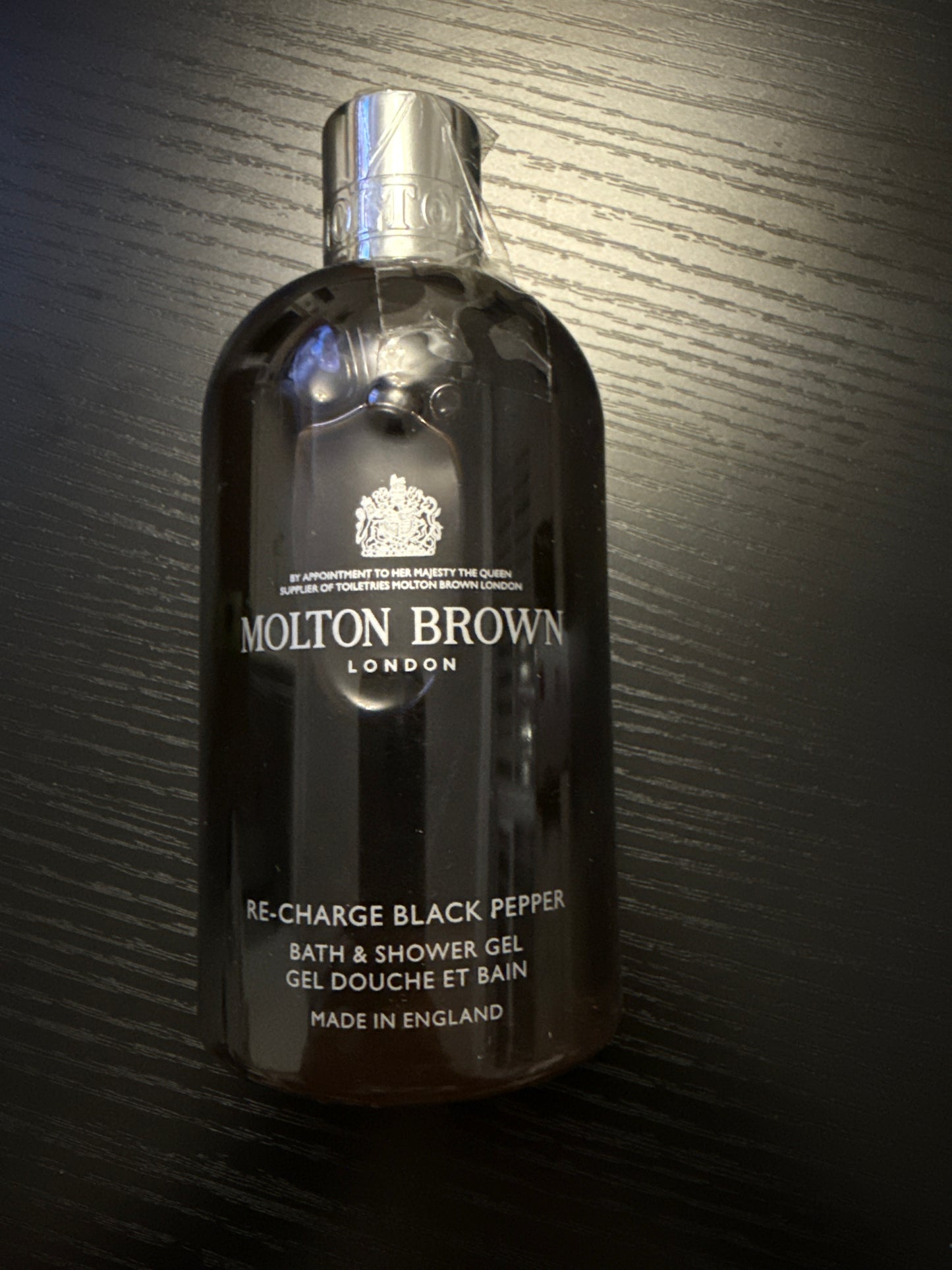 Molton Brown Re-Charge Black Pepper Bath & Shower Gel 300 ml