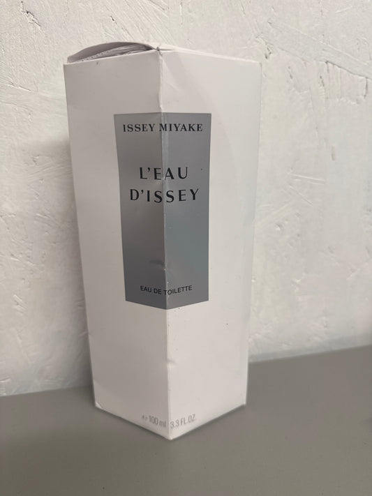 Issey Miyake L'Eau D'Issey Eau De Toilette 100ml