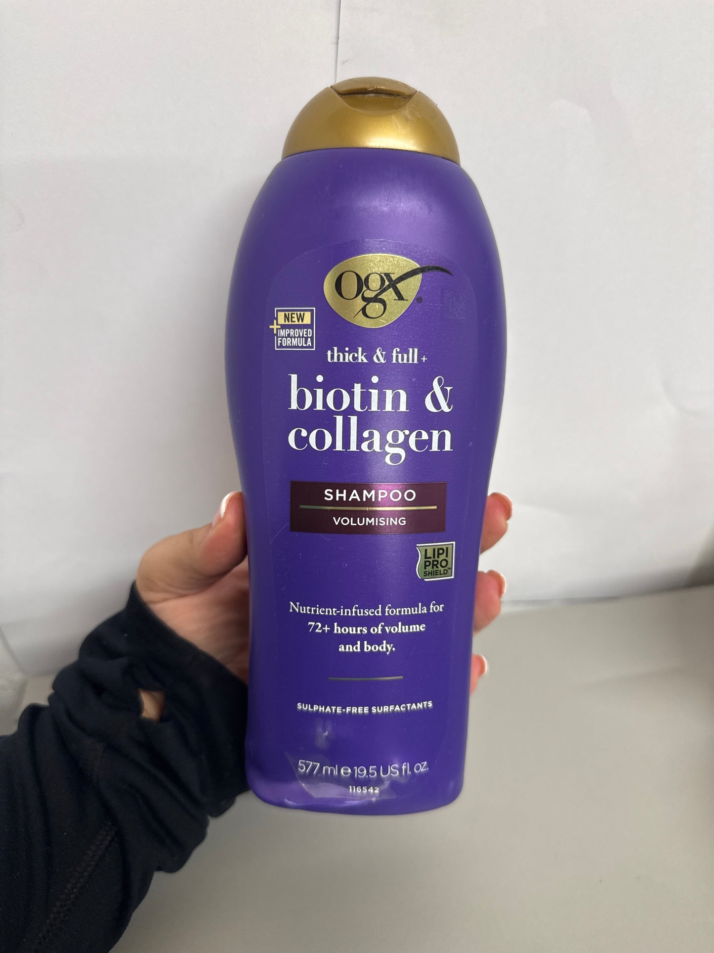 OGX Biotin and Collagen Volumising Hair Shampoo - 577ml