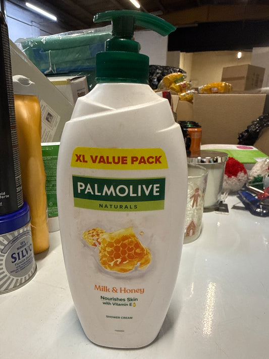 Xl value pack Palmolive naturals milk and honey shower cream 750ml