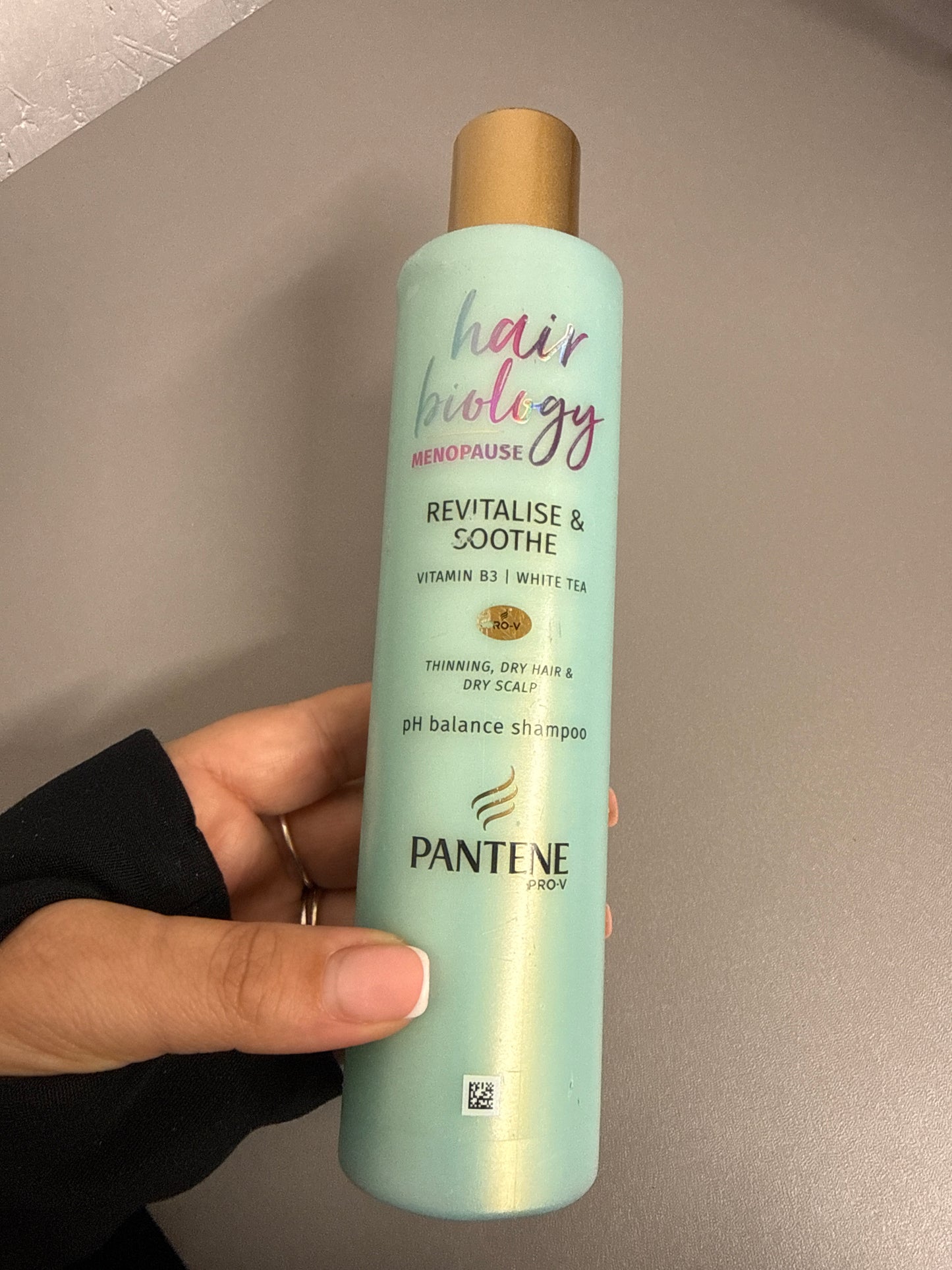 Pantene Revitalize & Soothe Menopause Shampoo