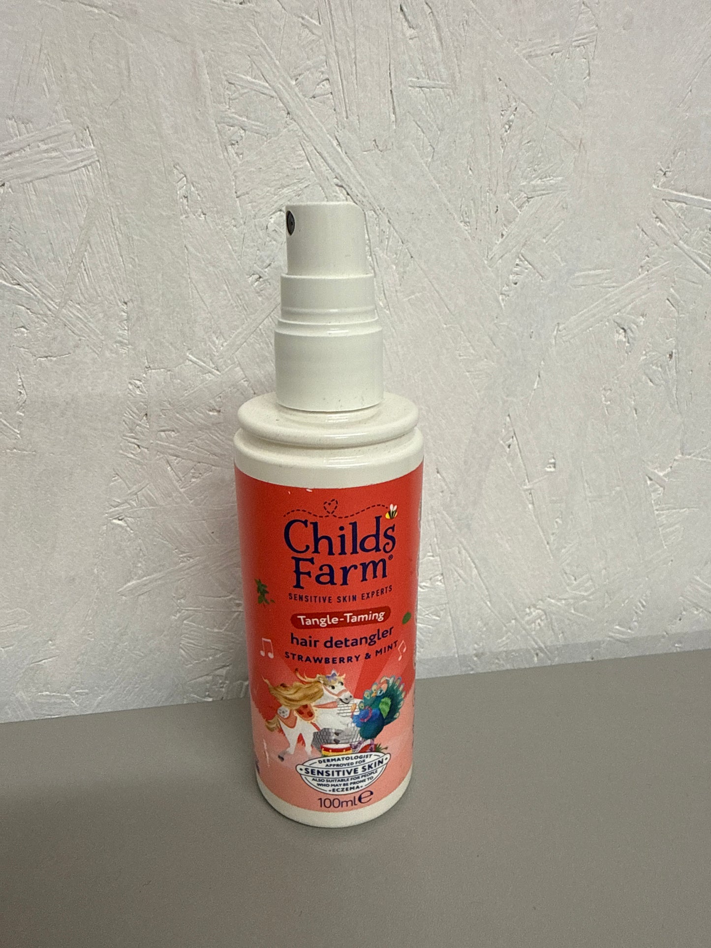 Childs Farm Tangle Taming Hair Detangler Spray - Strawberry and Mint 100ml