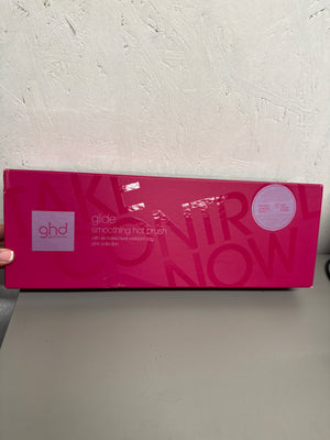 GHD Glide Smoothing Hot Brush with exclusive heat-resistant bag. Pink Collection