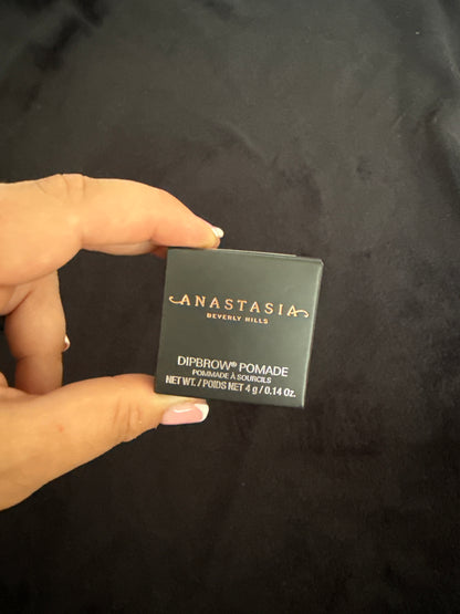 Anastasia Beverly Hills dipbrow pomade - Granite