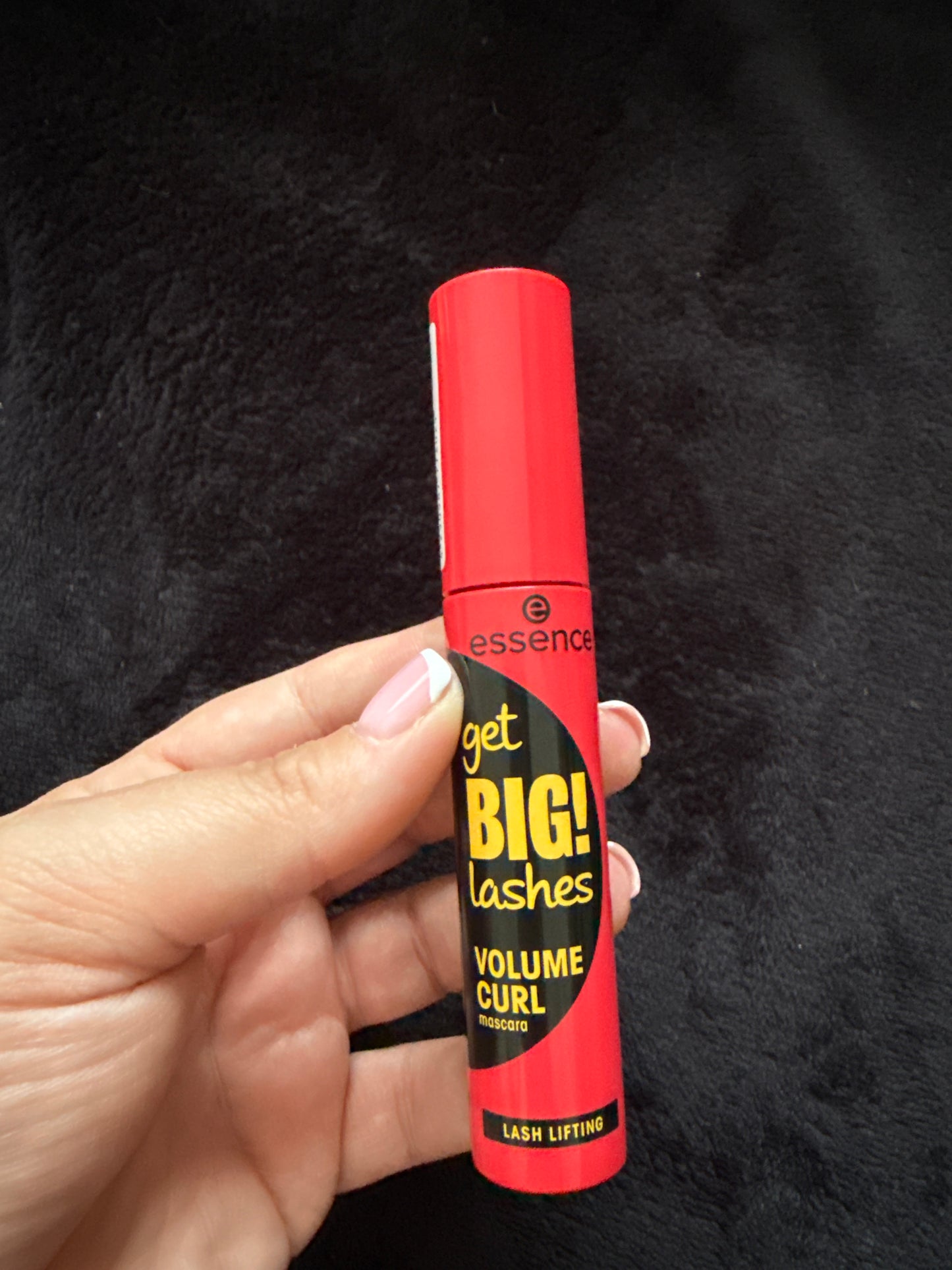 essence get BIG! lashes VOLUME CURL mascara