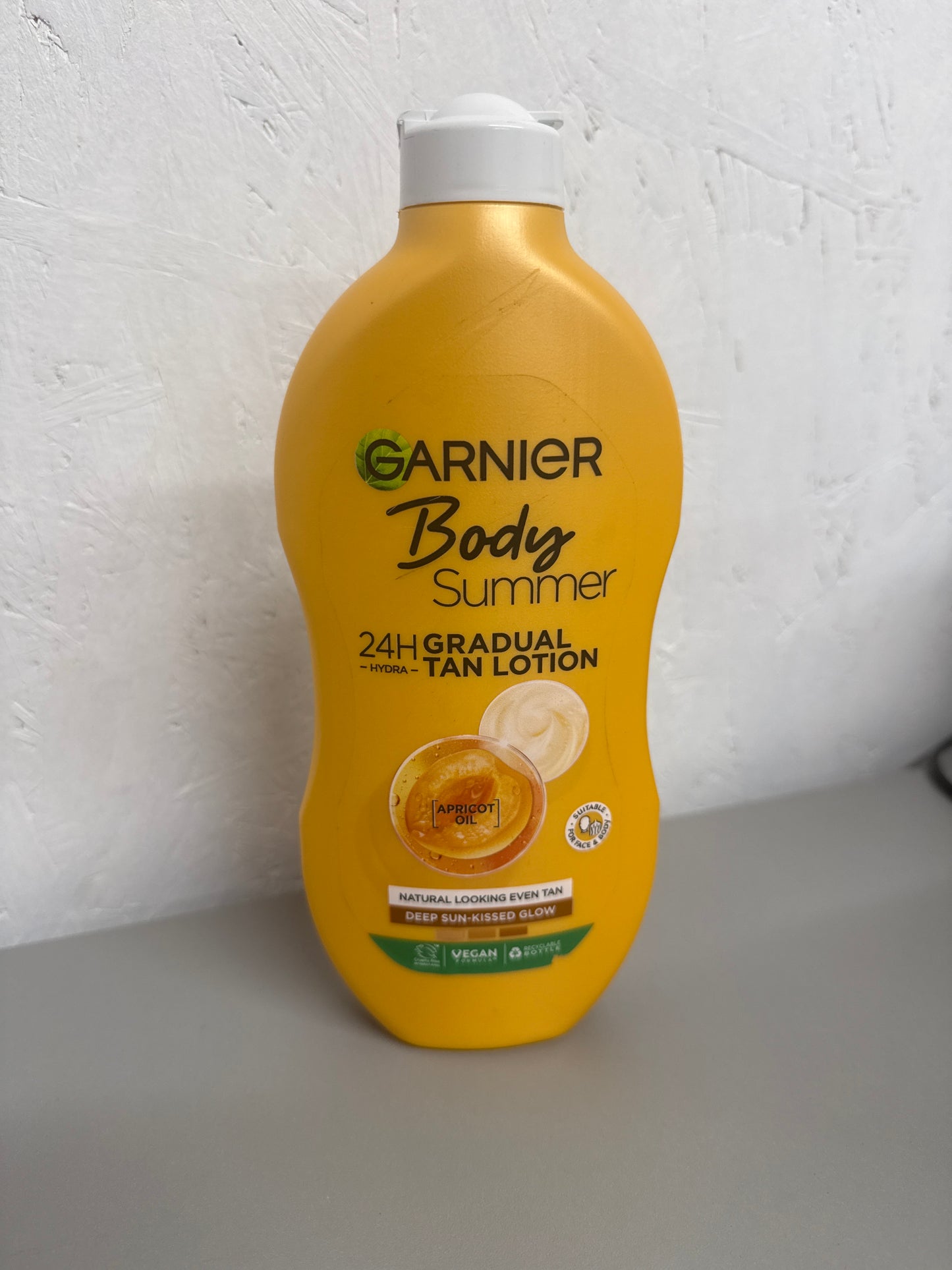 Garnier Summer Body Gradual Tan Moisturiser 400ml