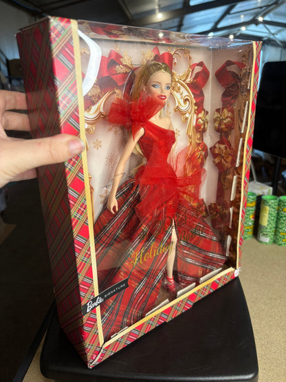 Holiday Edition Barbie 2024 - Box Damaged
