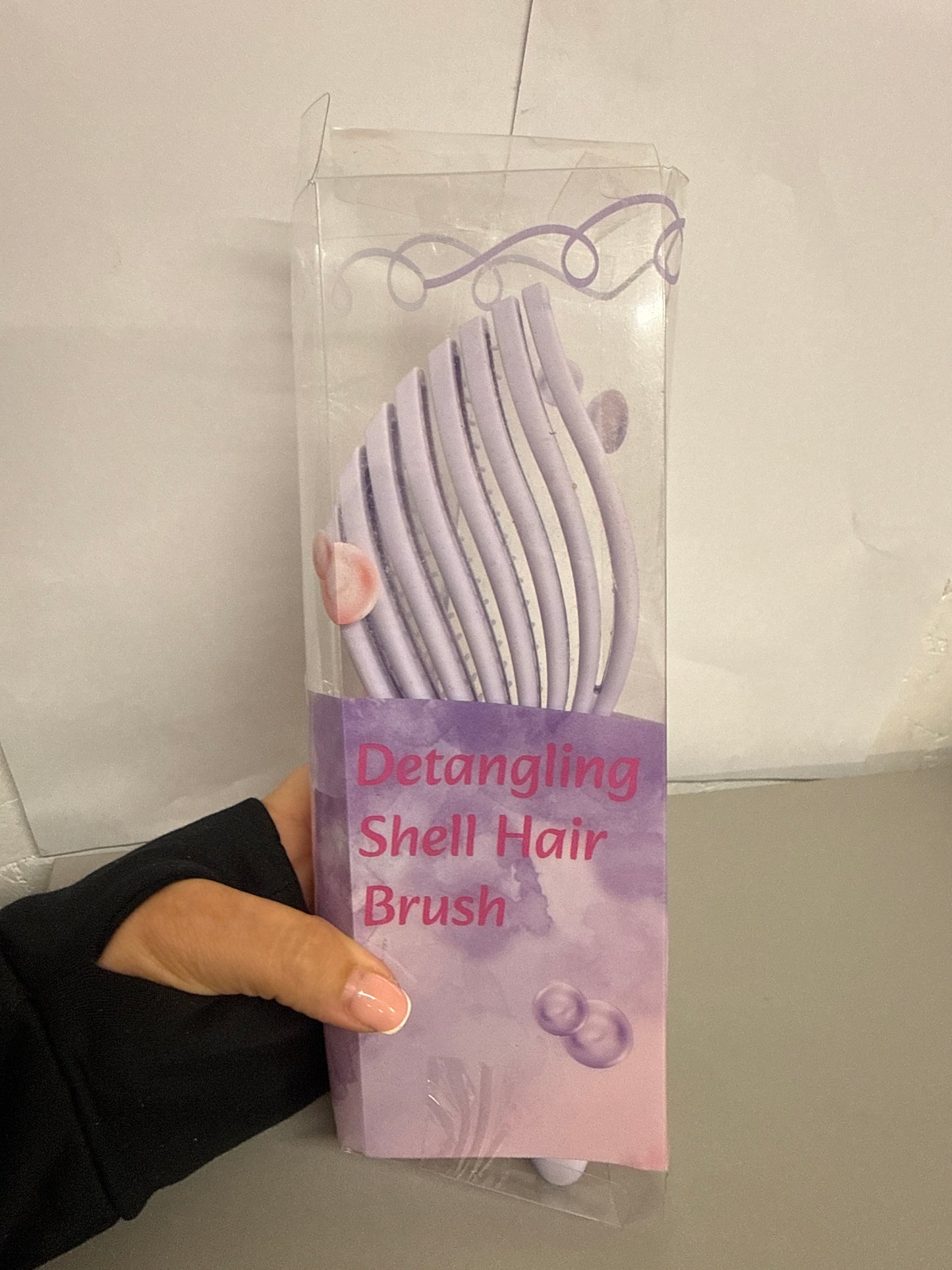 Detangle Curved Shell Hairbrush