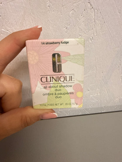 Clinique All About Shadow Duo Eye Shadow - Shade: Strawberry Fudge