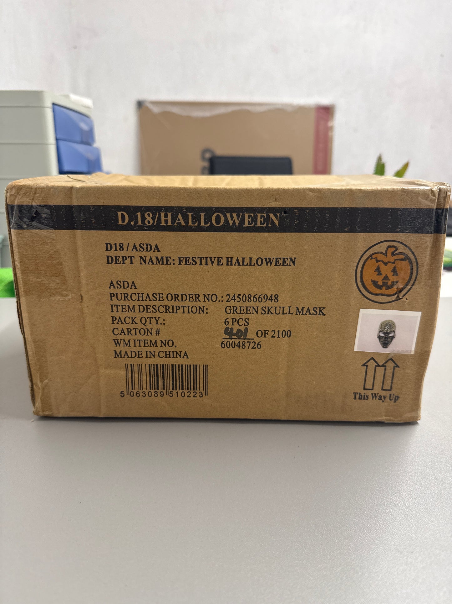 Box of 6 Green skull masks