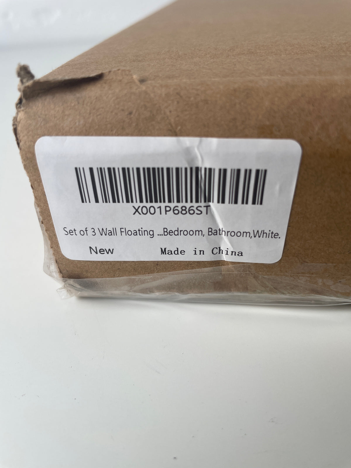 Set of 3 white floating shelves