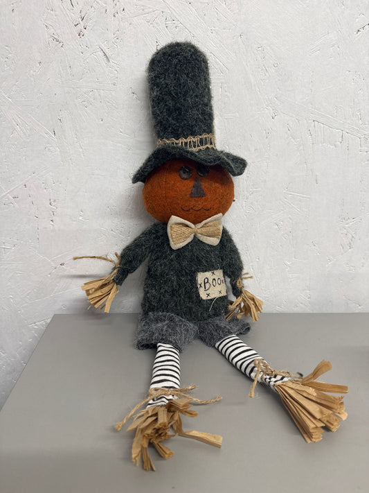 Sit down Pumpkin Head Scarecrow