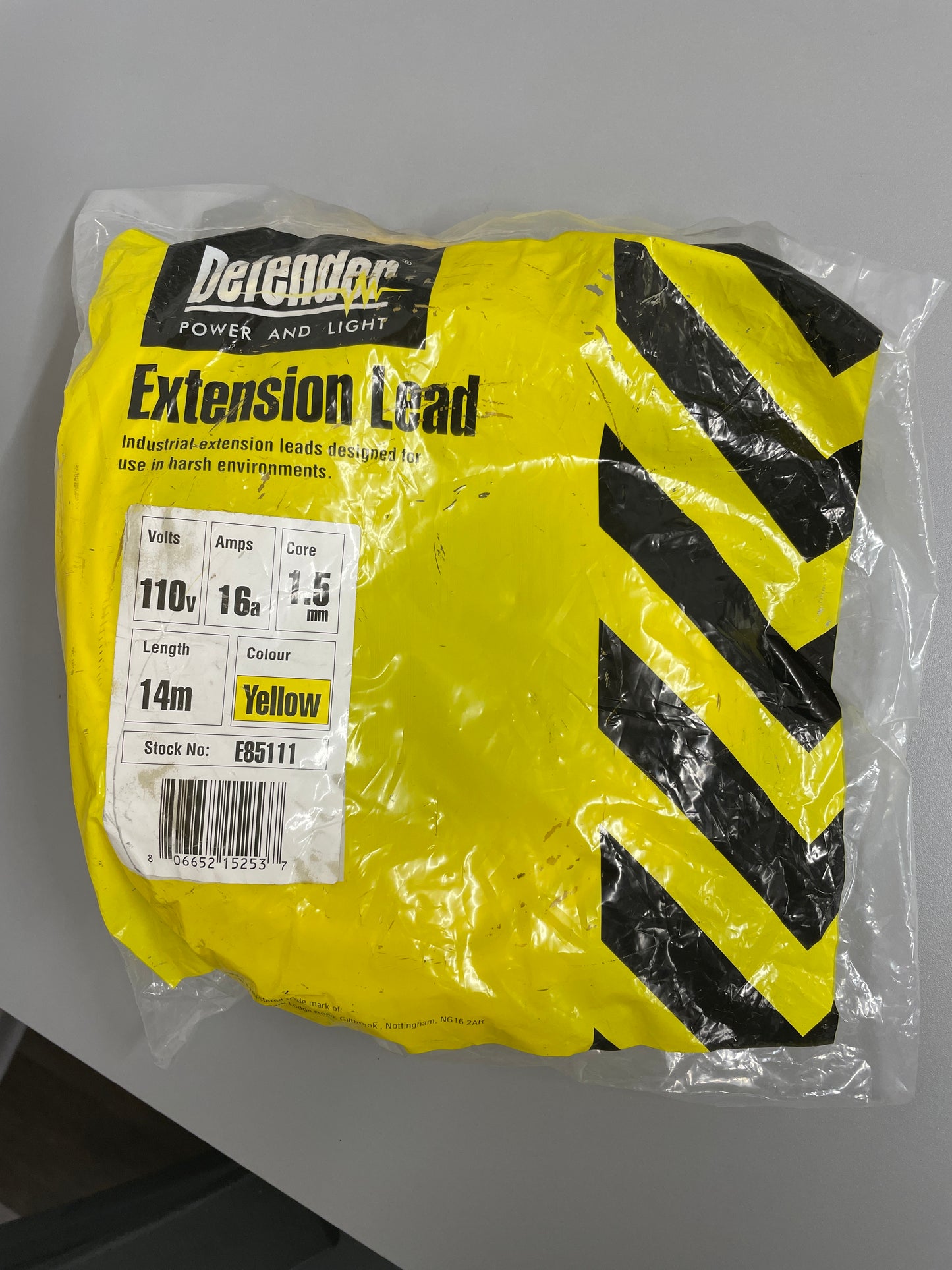 Defender E85111 - 110volts 16amp 1.5mm core 14metre extension lead