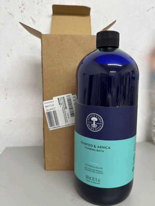 Neal’s Yard Remedies Aromatic Seaweed & Arnica Foaming Bath - 950ml