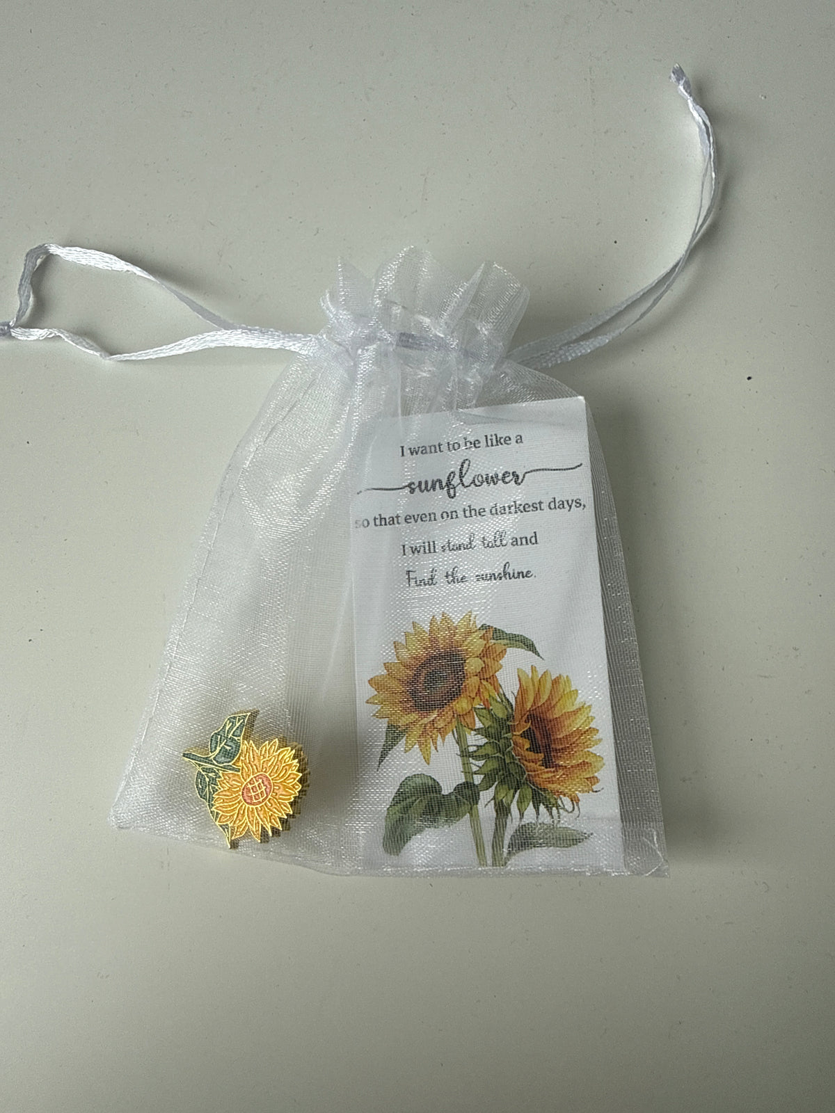Sunflower pin with card